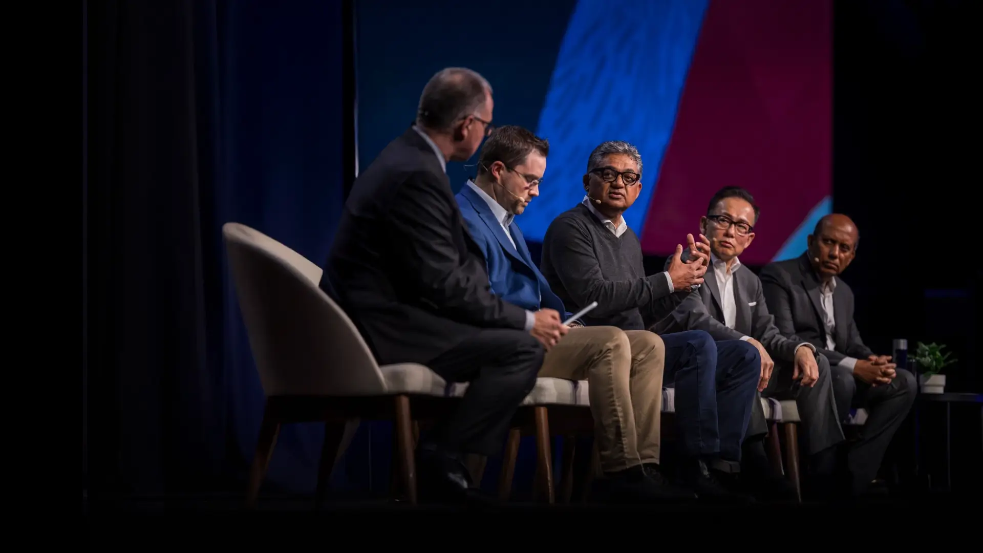 Explore the AI World Tour Hub